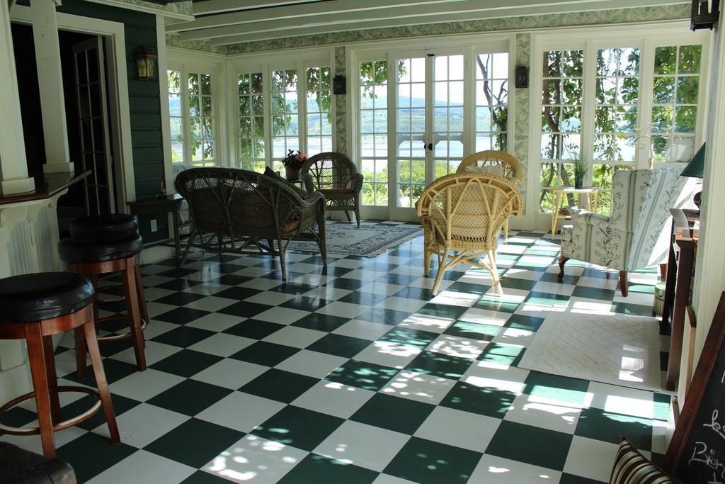 Auberge Sur La Cote ラ・マルベー エクステリア 写真