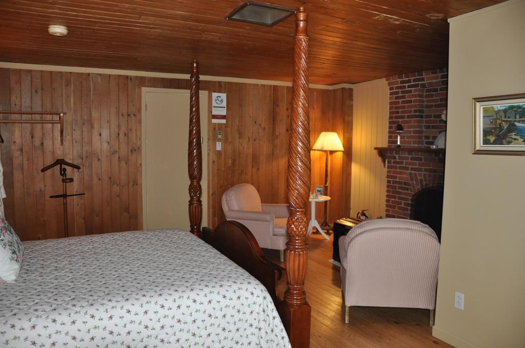 Auberge Sur La Cote ラ・マルベー エクステリア 写真