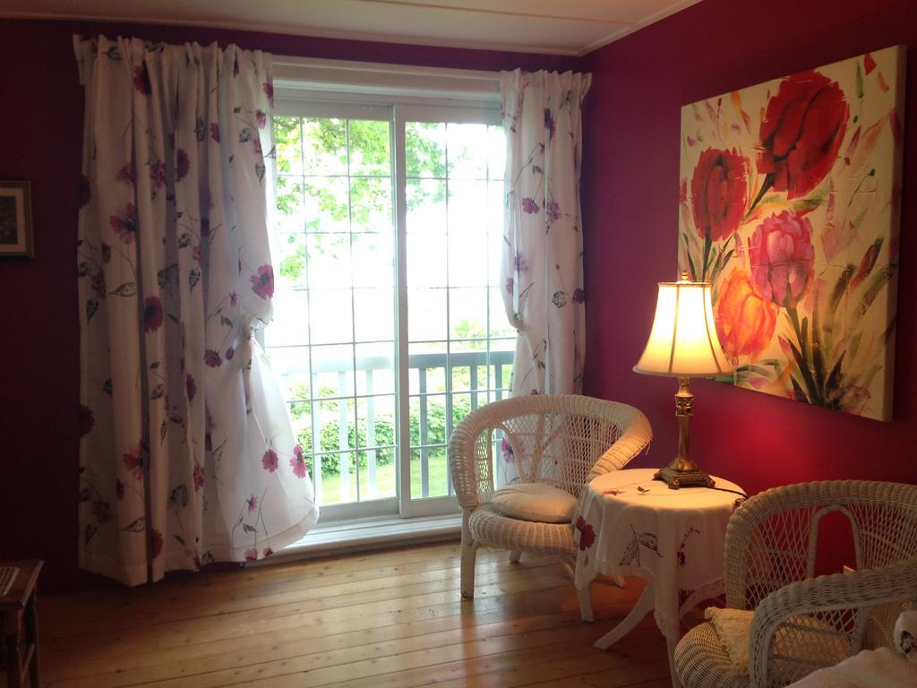 Auberge Sur La Cote ラ・マルベー エクステリア 写真